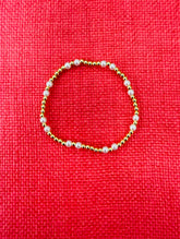 Soft Glow Pearl Bracelet
