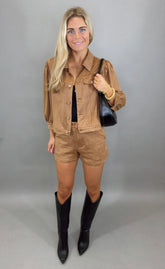 City Saddle Suede Short