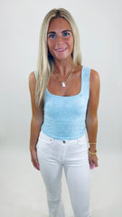 Lace Square Crop Top (breezy blue)