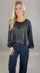 Modern Verse Blouse (black)
