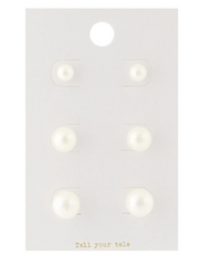 Pearl Stud Set