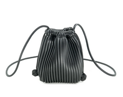 The Ruffle Runaround (black)