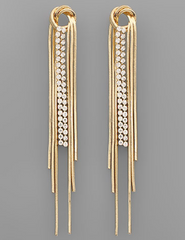 Knot Over You Earring