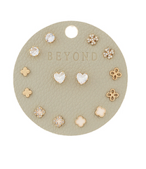 Delicate Darlings Stud Set