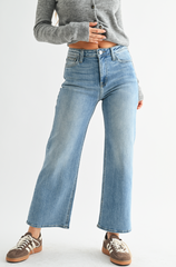 The Slim Wide Leg Jean (med denim)