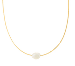Sleek Pearl Necklace