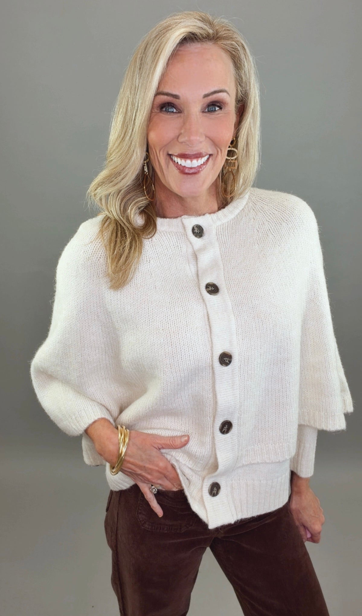 Cape Escape Cardigan (ecru)