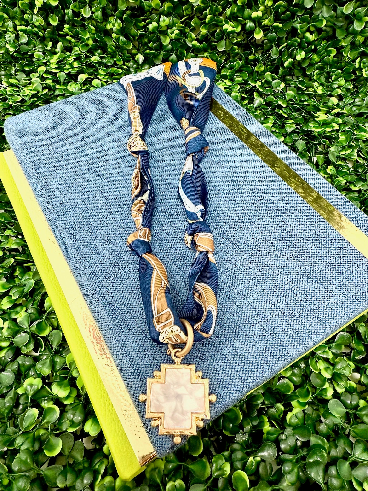 Crossroads Chic Scarf Necklace ✨