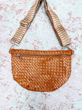 Woven Bum Bag (brown)