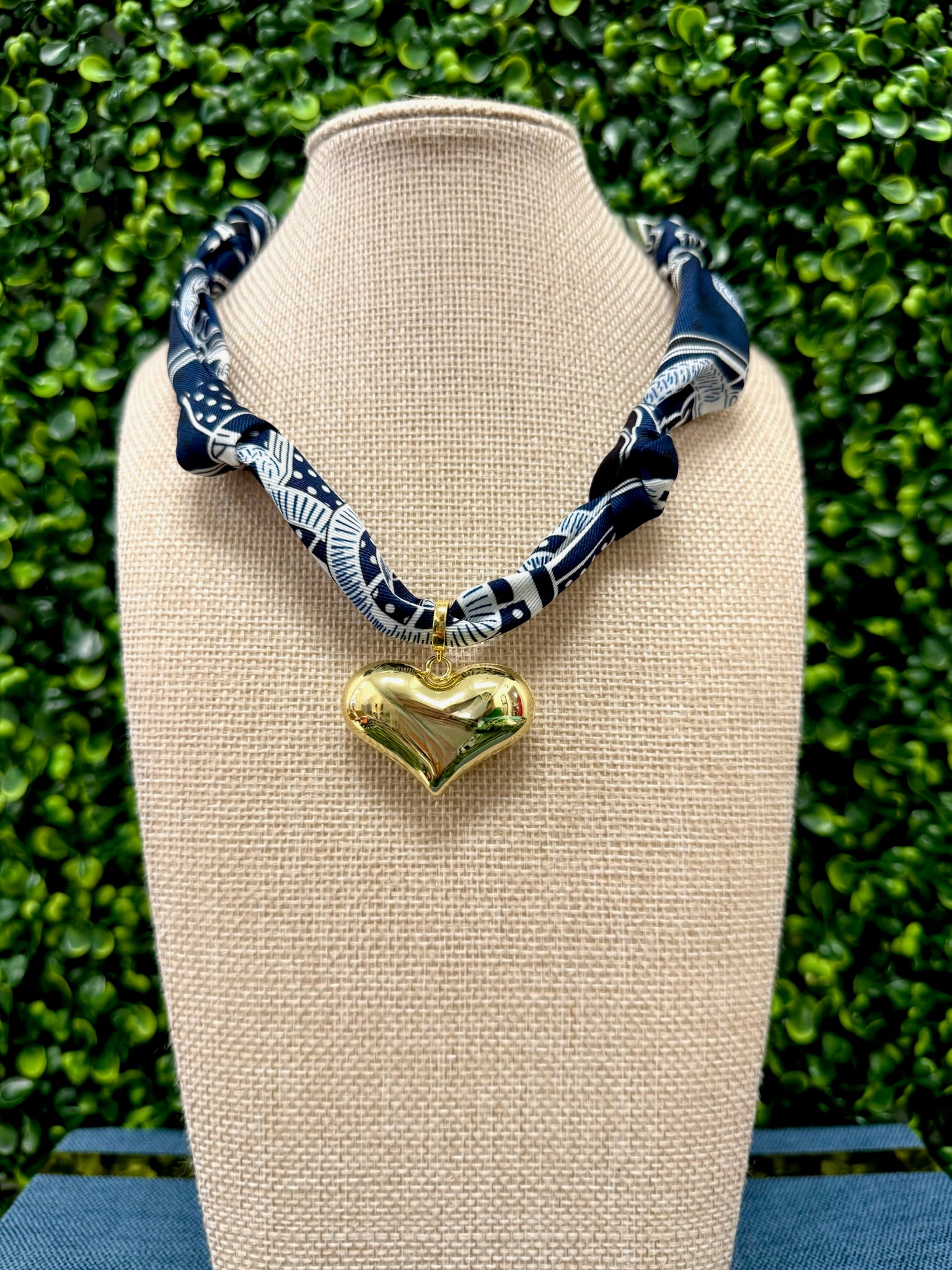Sideline Spark Scarf Necklace