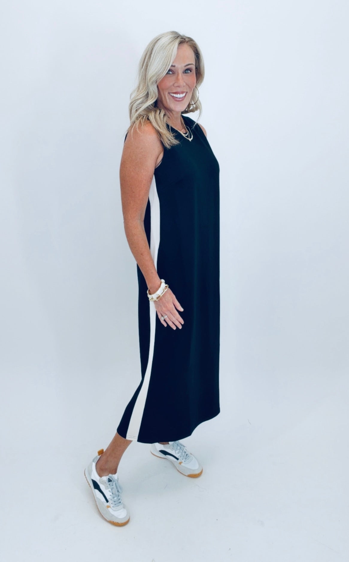 Side Hustle Dress (black)