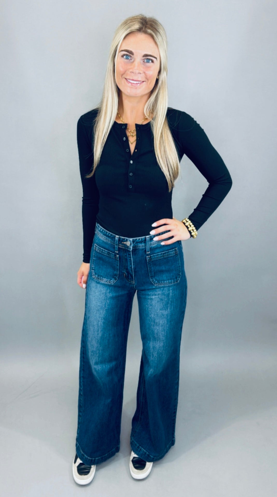 Buttoned Up Babe Top (black)