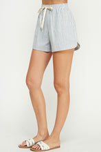 The Chase Stripe Short (blue)