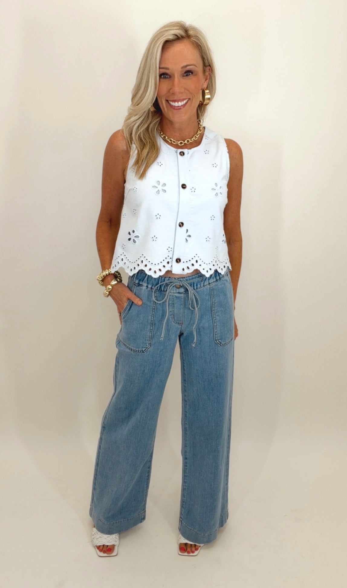 Eyelet Charm Top (lt blue)
