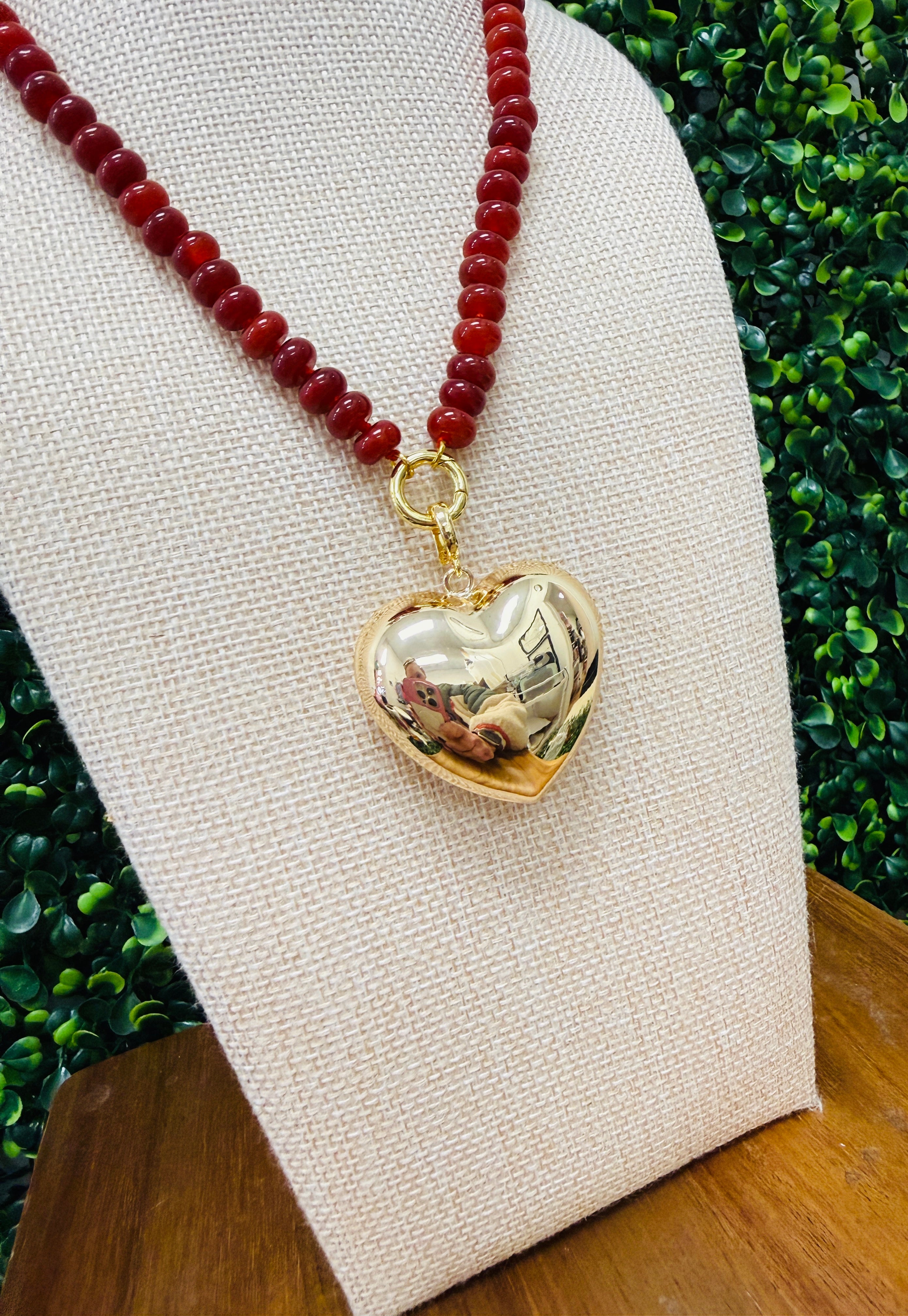 Bold Heart Bead Necklace
