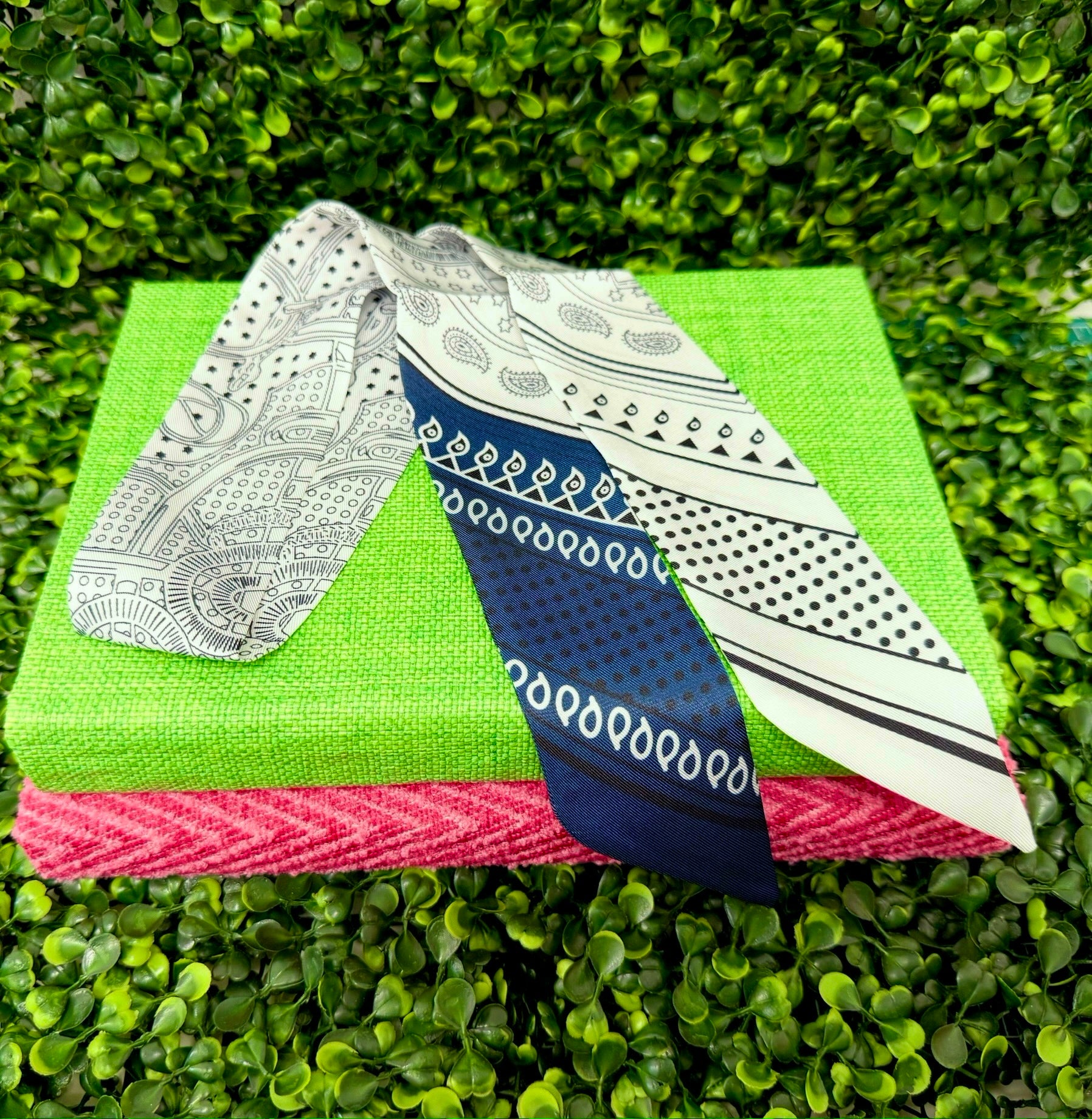 Charm Bar Twilly Scarf