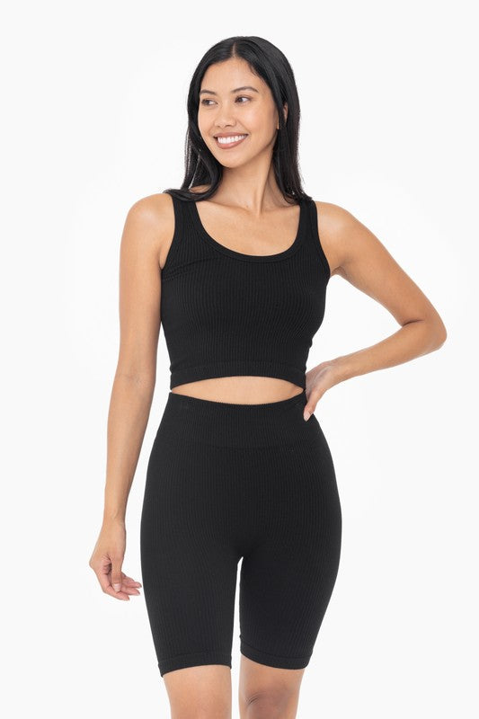 The Sarah Crop Top (black)