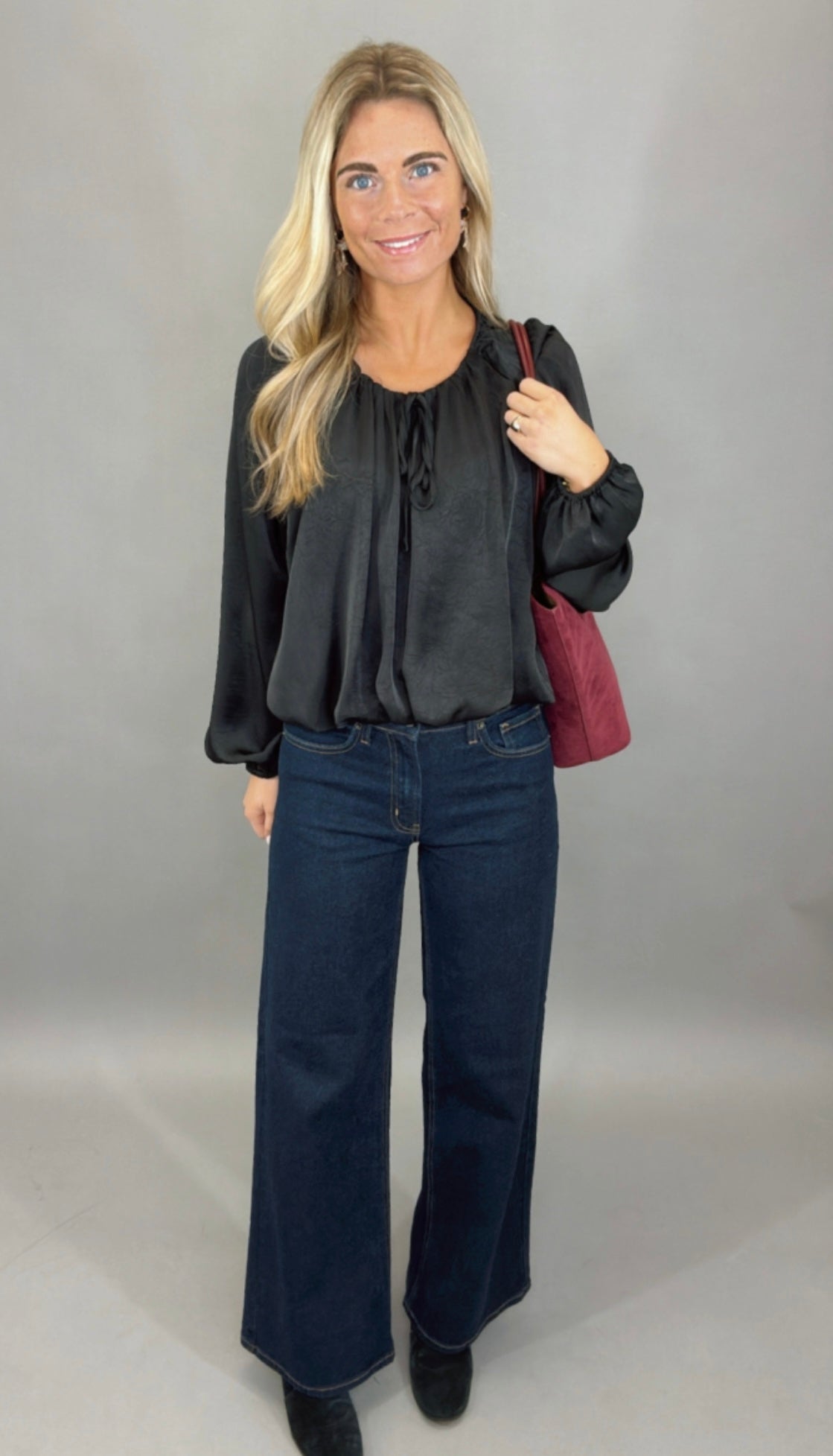 Modern Verse Blouse (black)