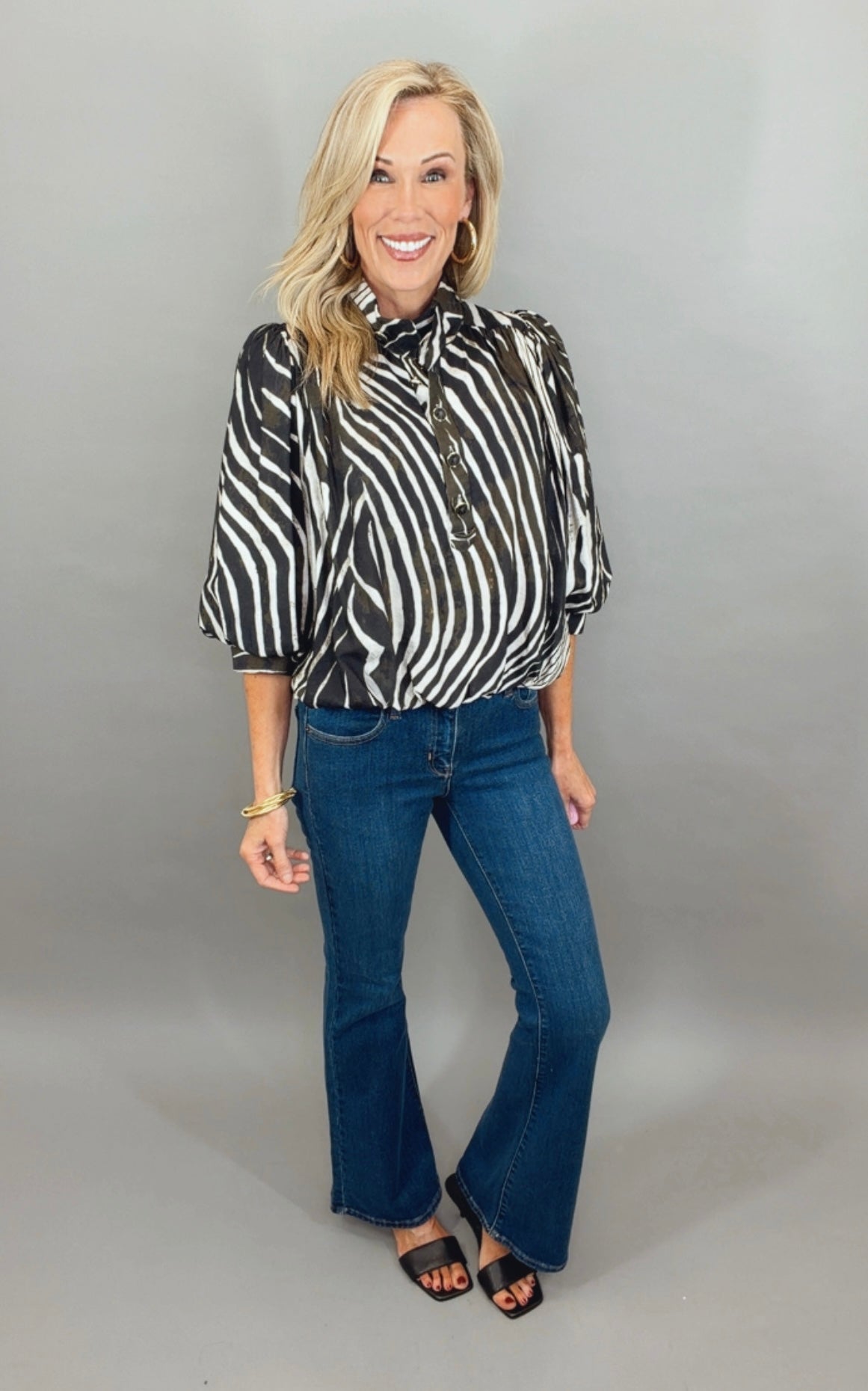 Cosmopolitan Blouse (black)