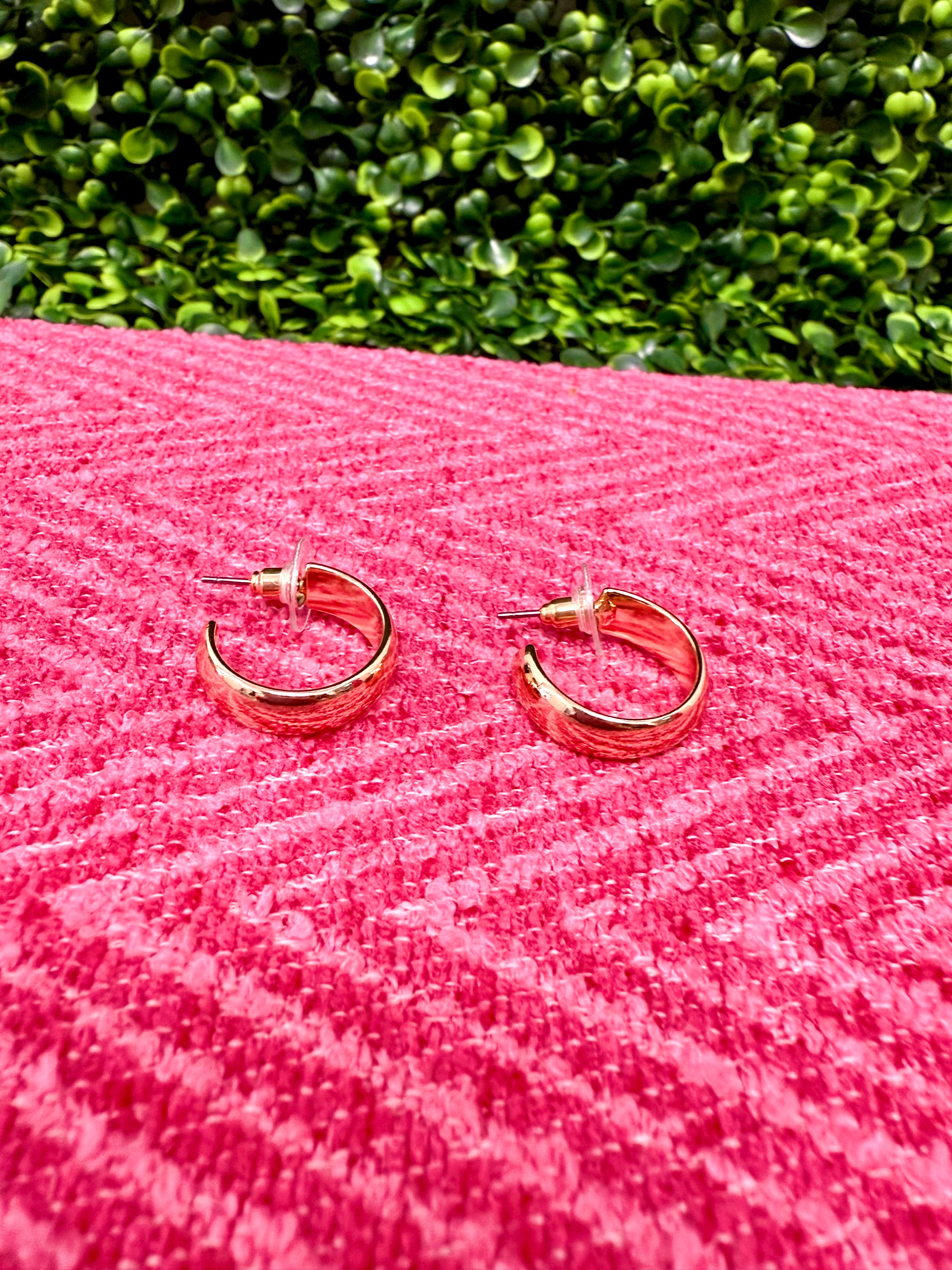 Easy Gold Hoop