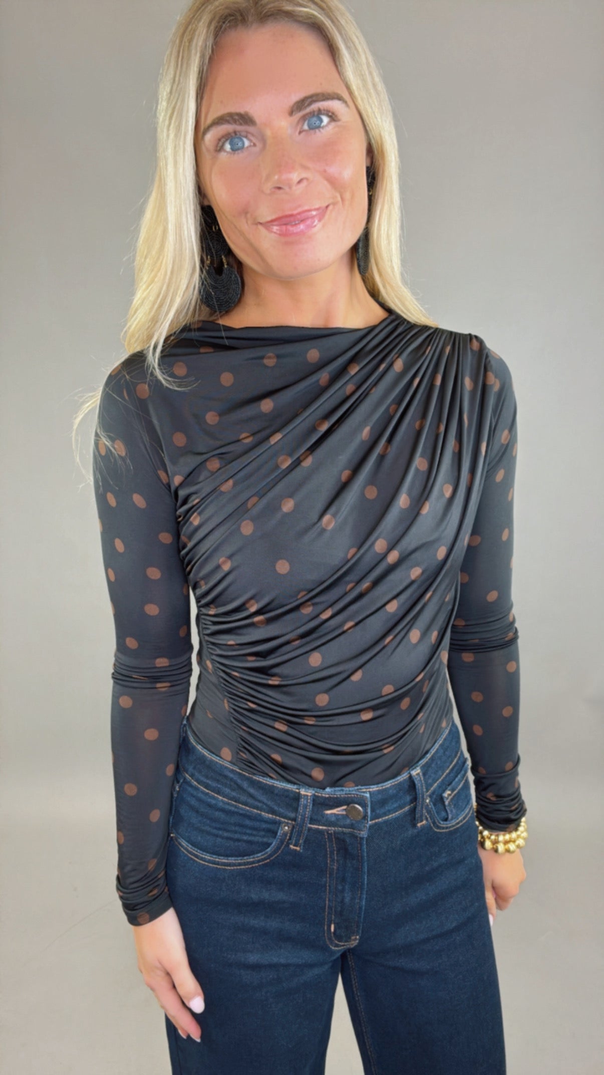 Dotted Delight Top (black)