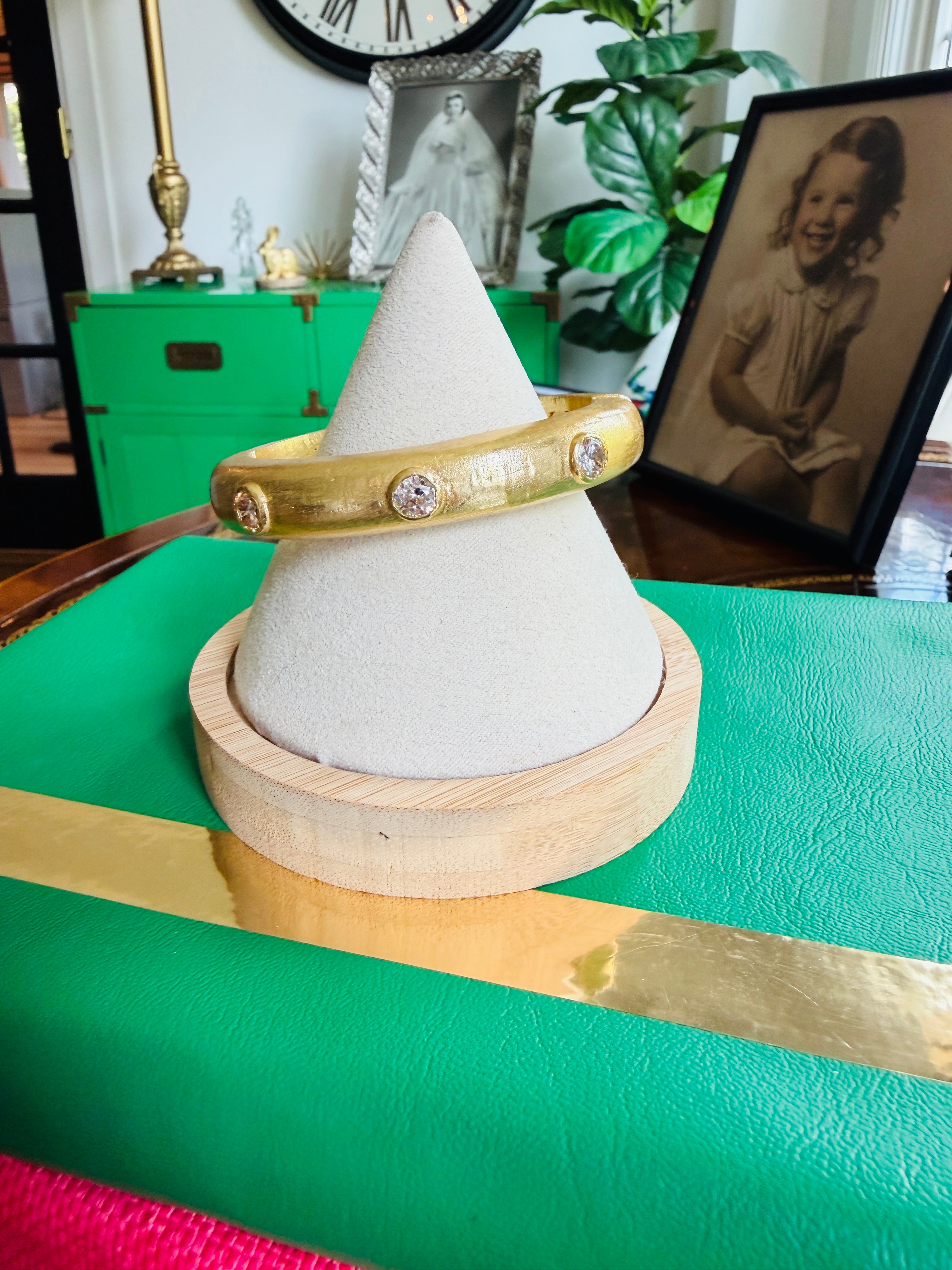 Riviera Glow Bangle