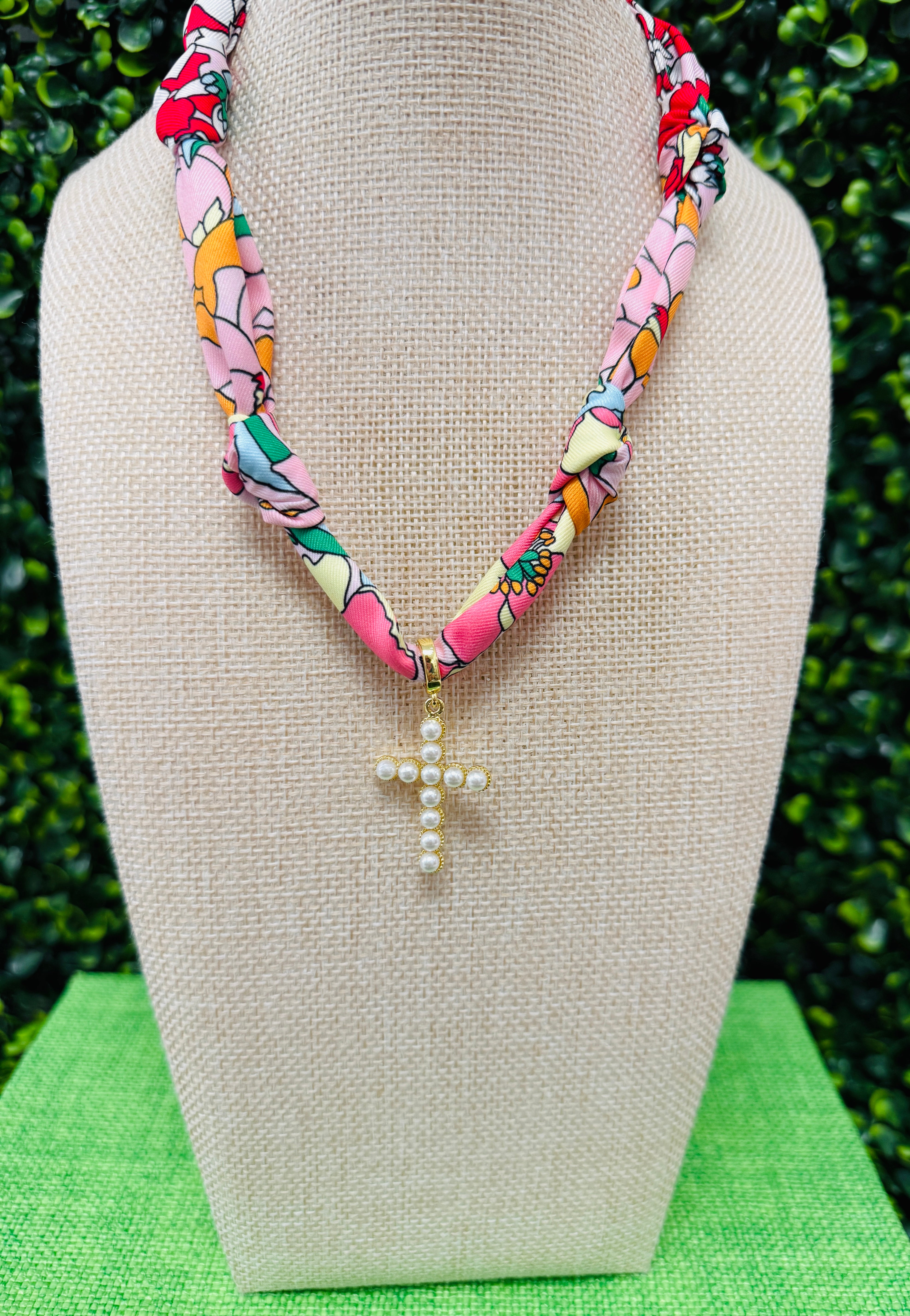 Sunday Bloom Scarf Necklace