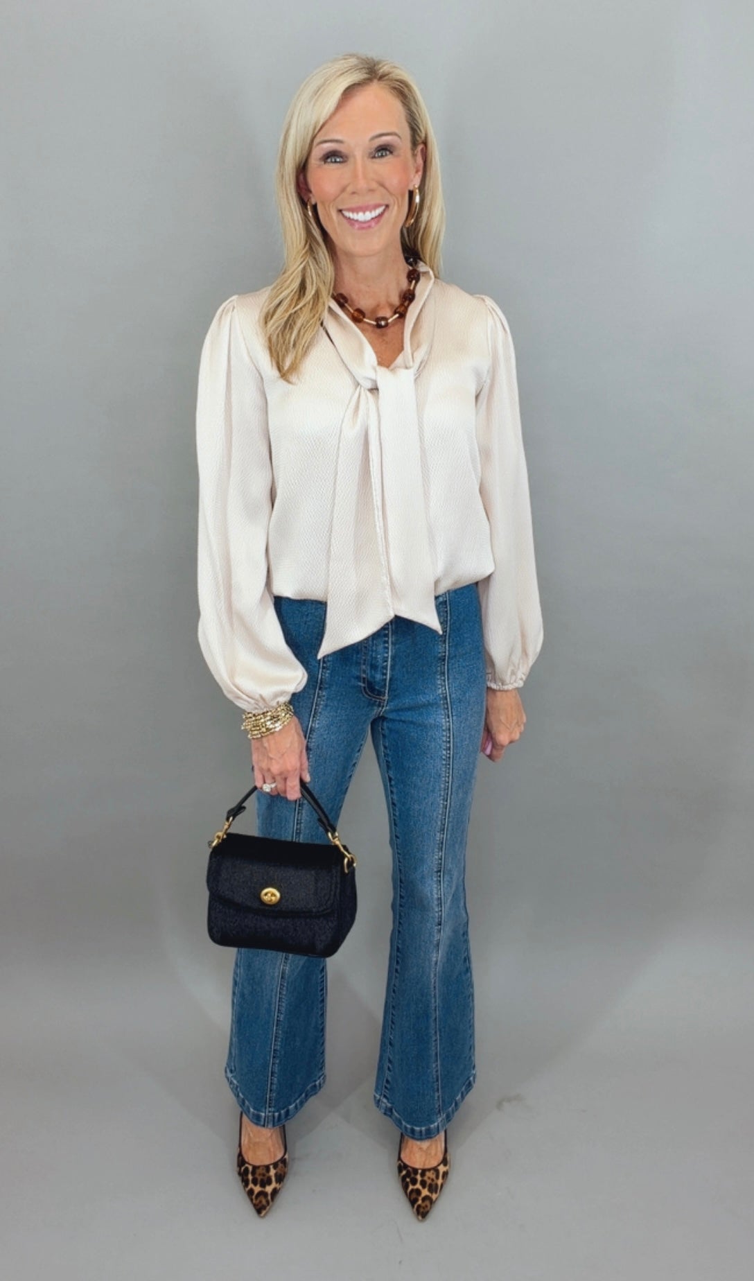 Chic Happens Top (champagne)