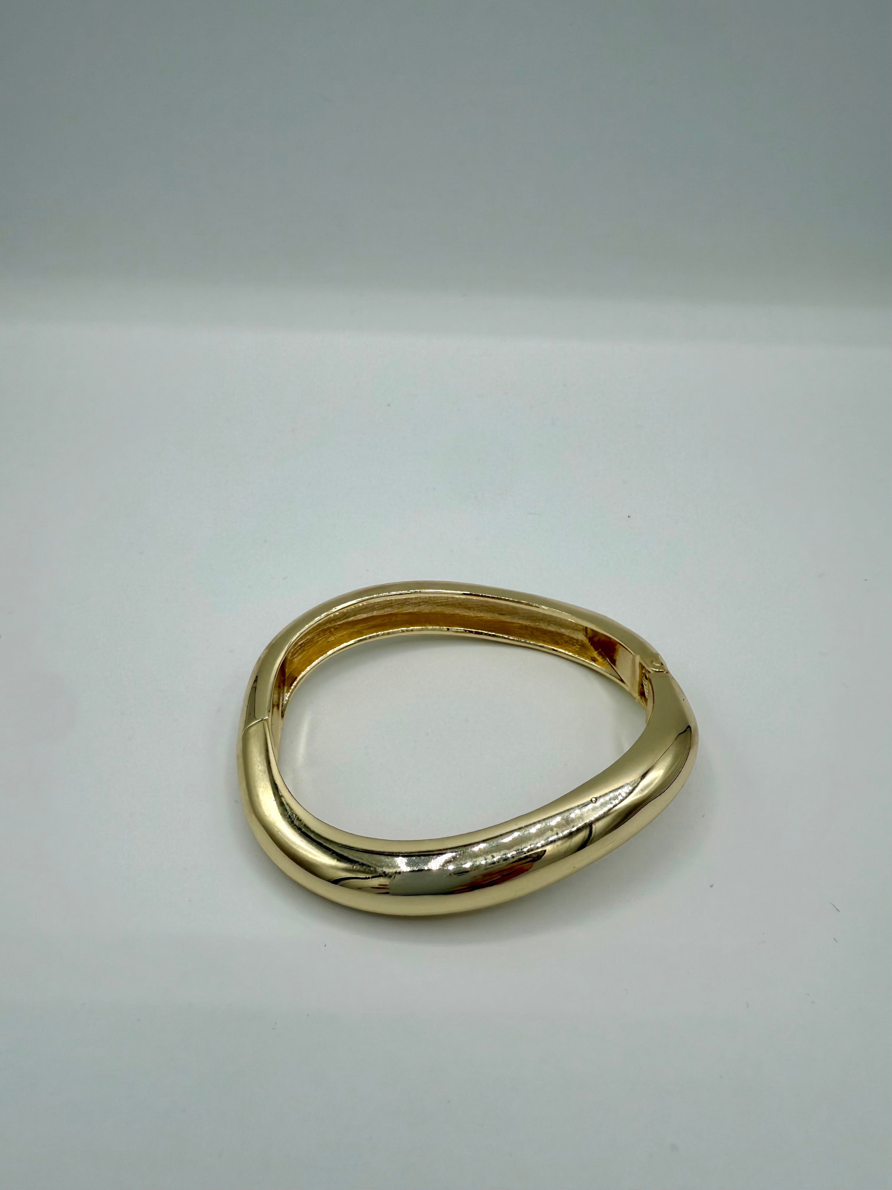 Halo Hinge Bangle