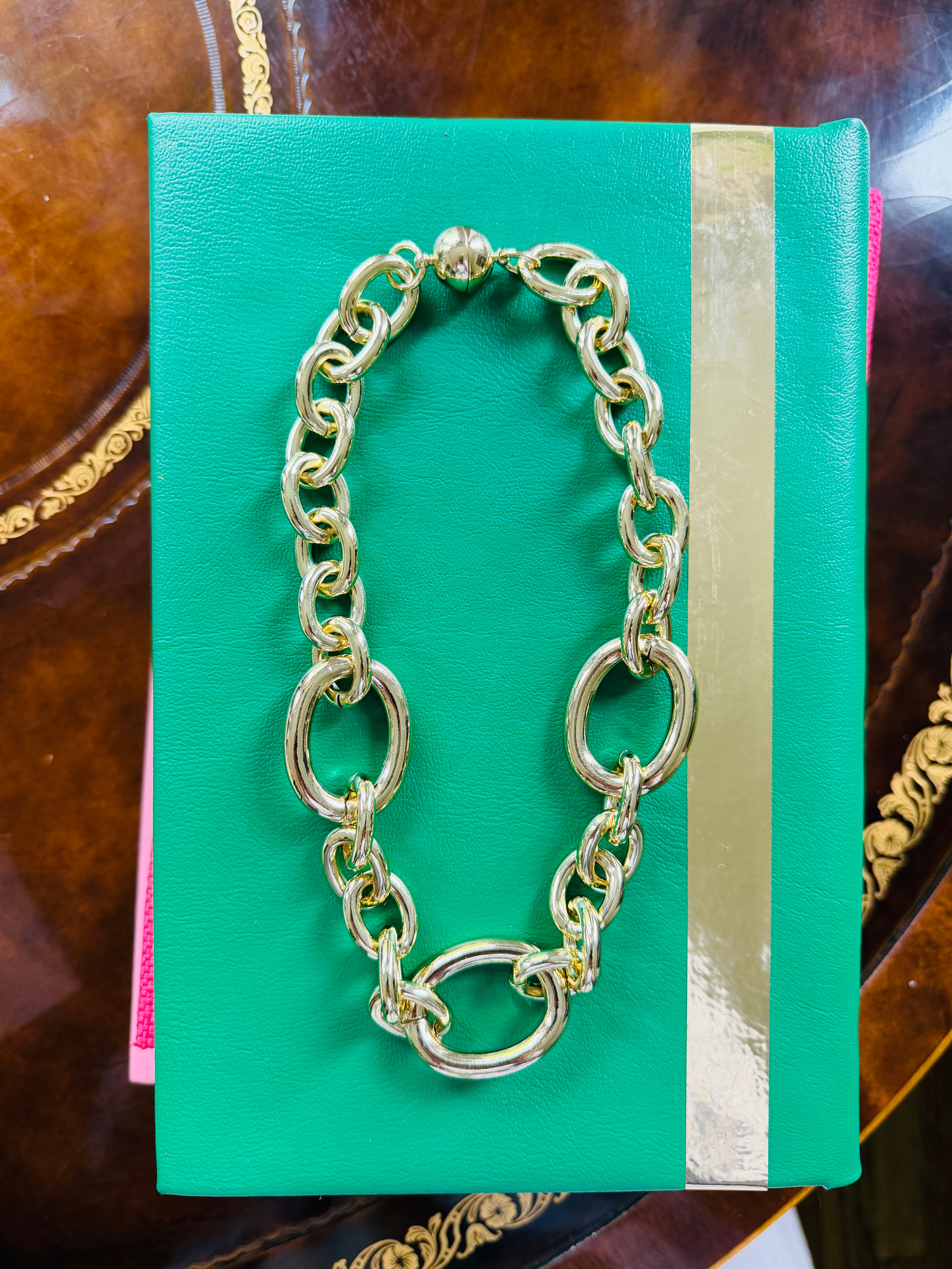 The Spotlight Necklace