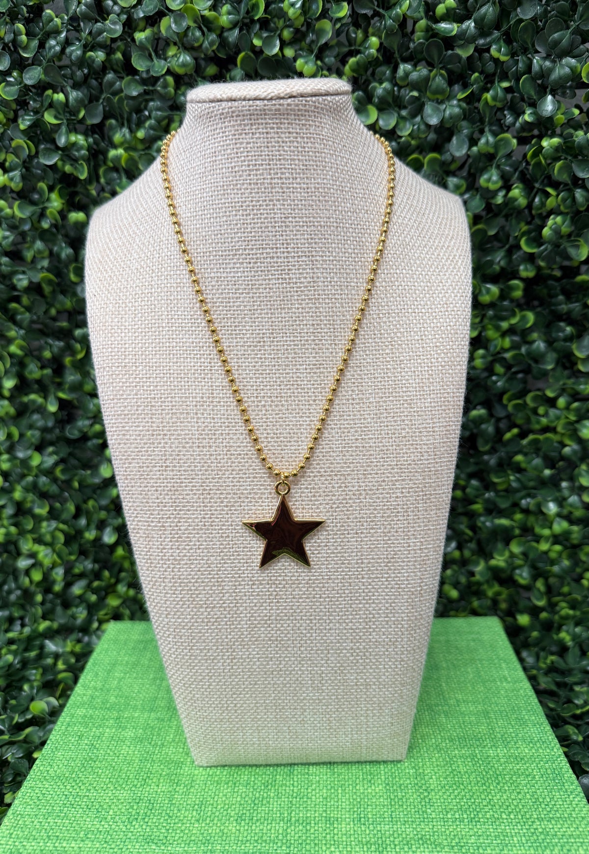 Star of the Show Necklace