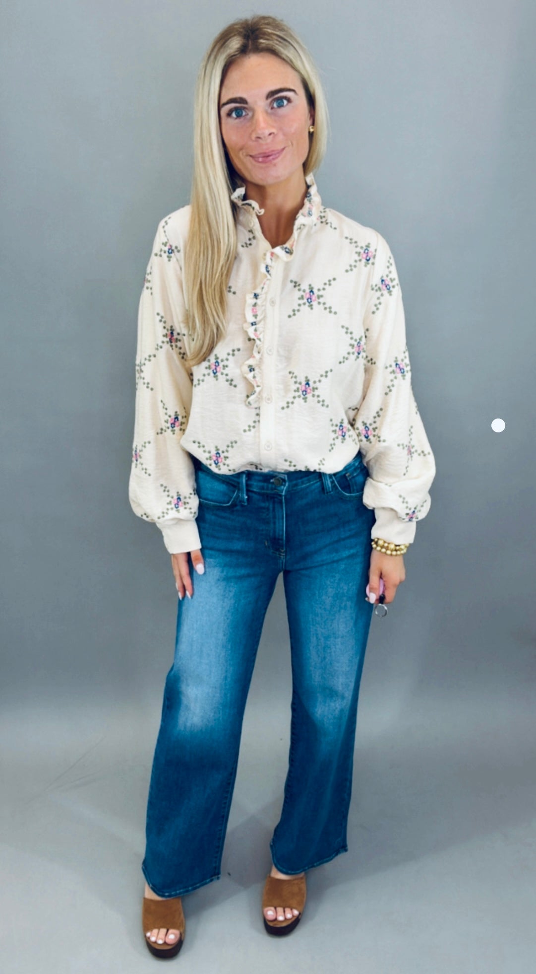 Blossom Hollow Top (cream)