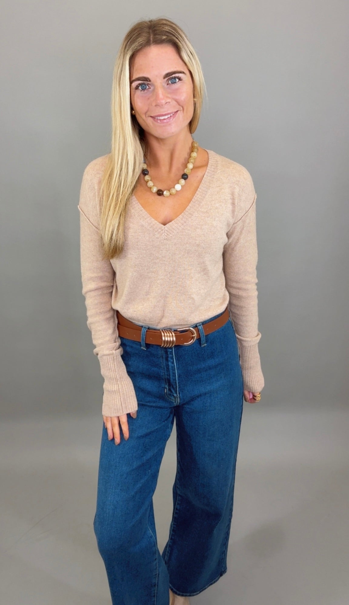 Chic Intentions Sweater (taupe)