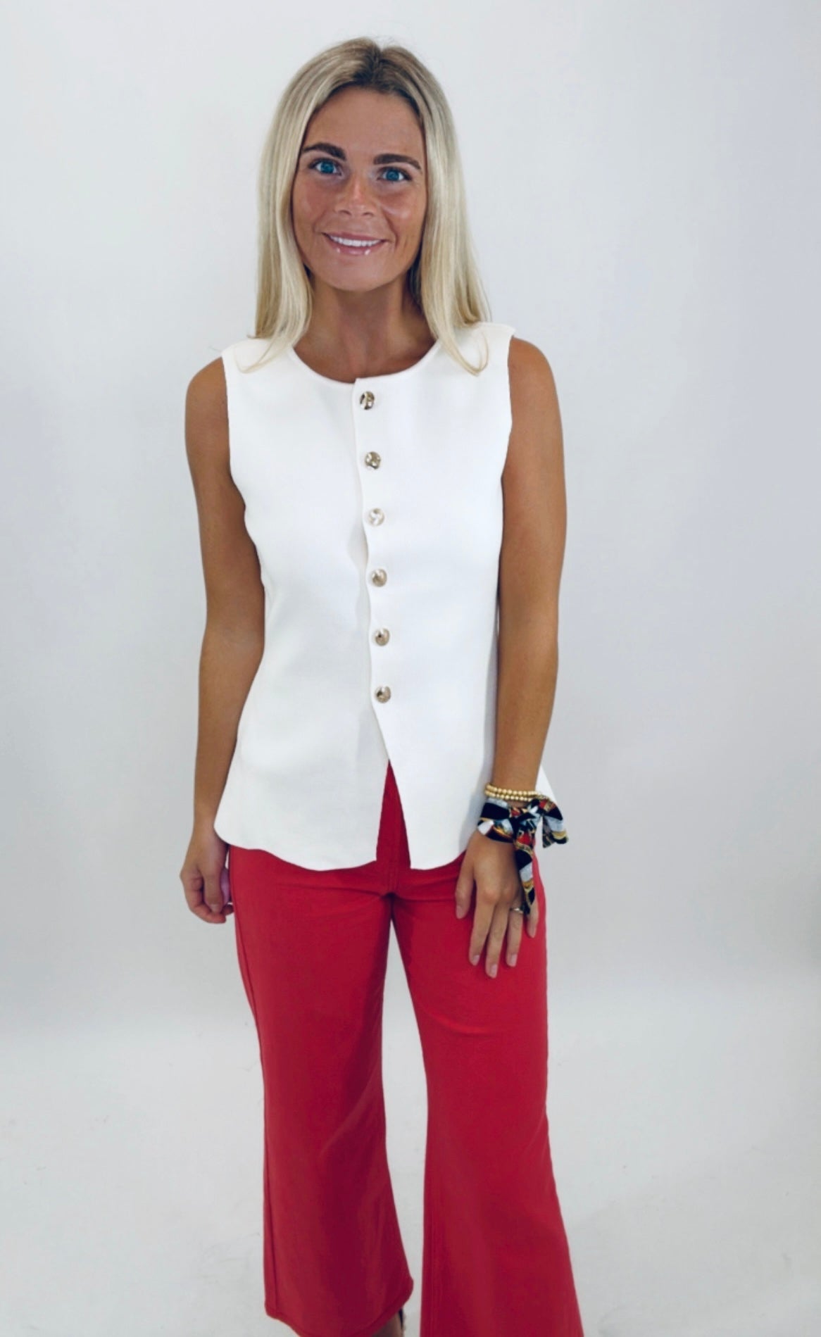 Uptown Button Vest (off white)