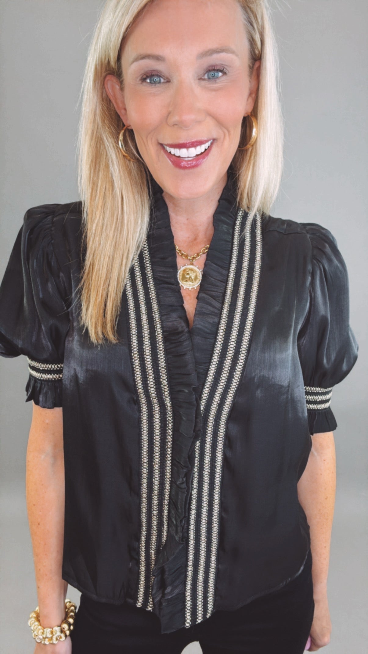 Radiant Ruffle Top (black)