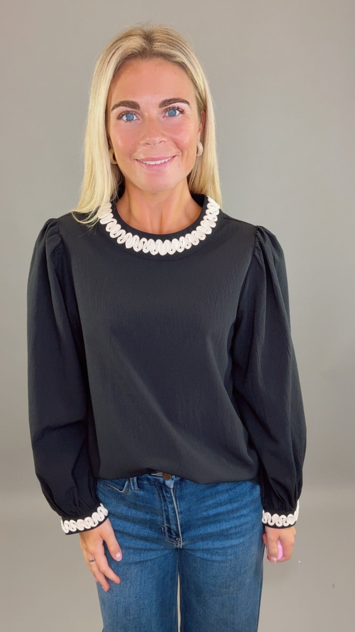 Uptown Charm Top (black)