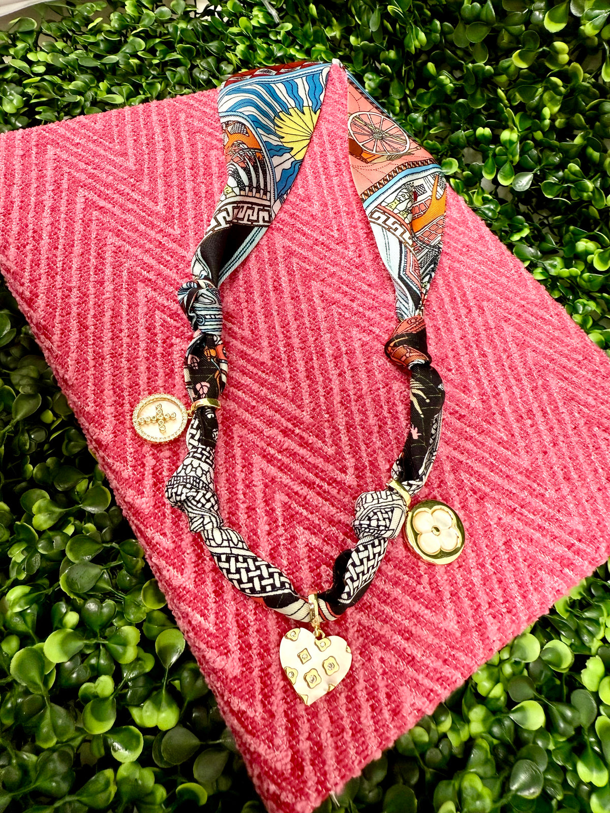 Sweet Emblem Scarf Necklace