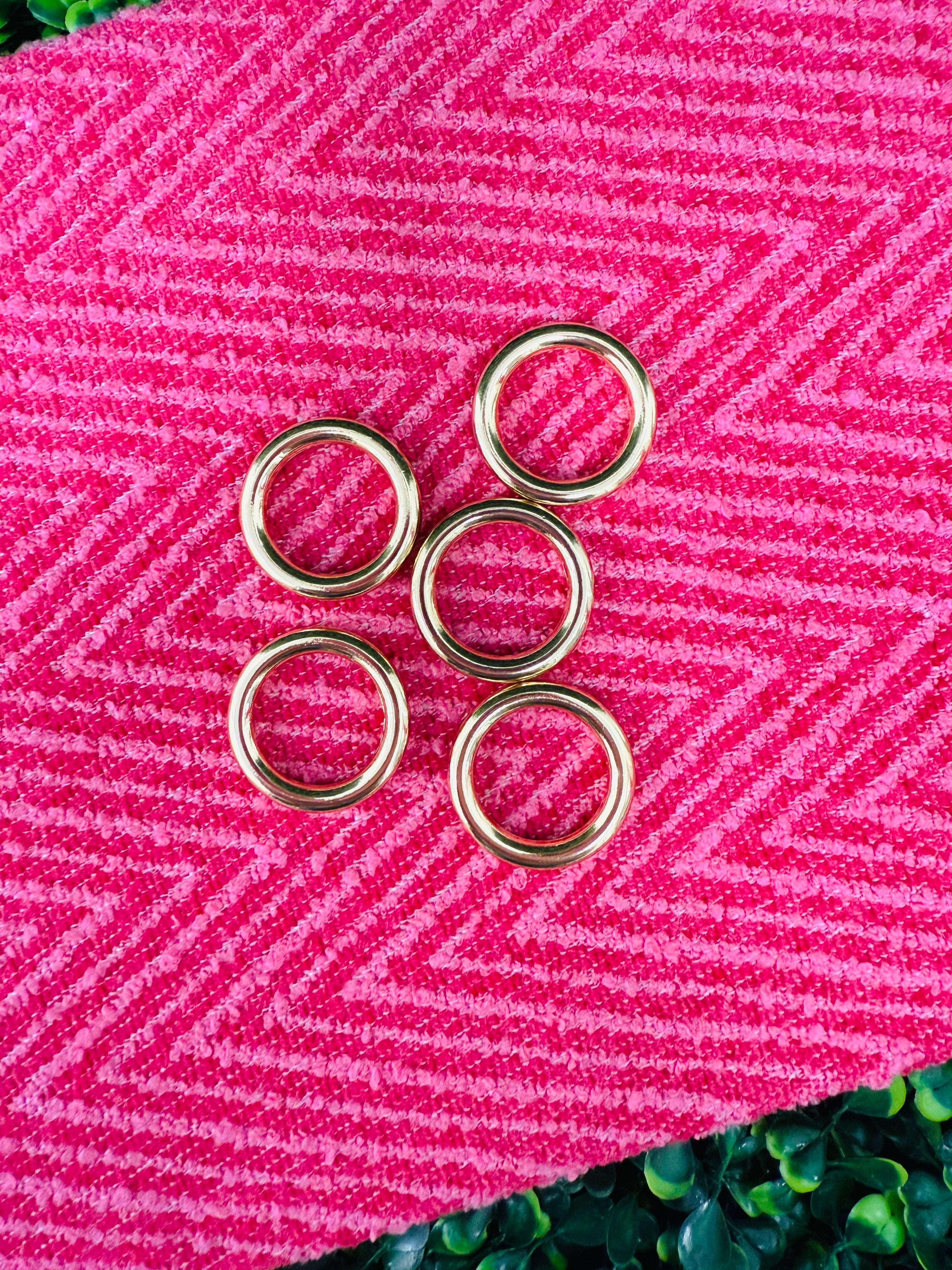 Twist & Loop Ring