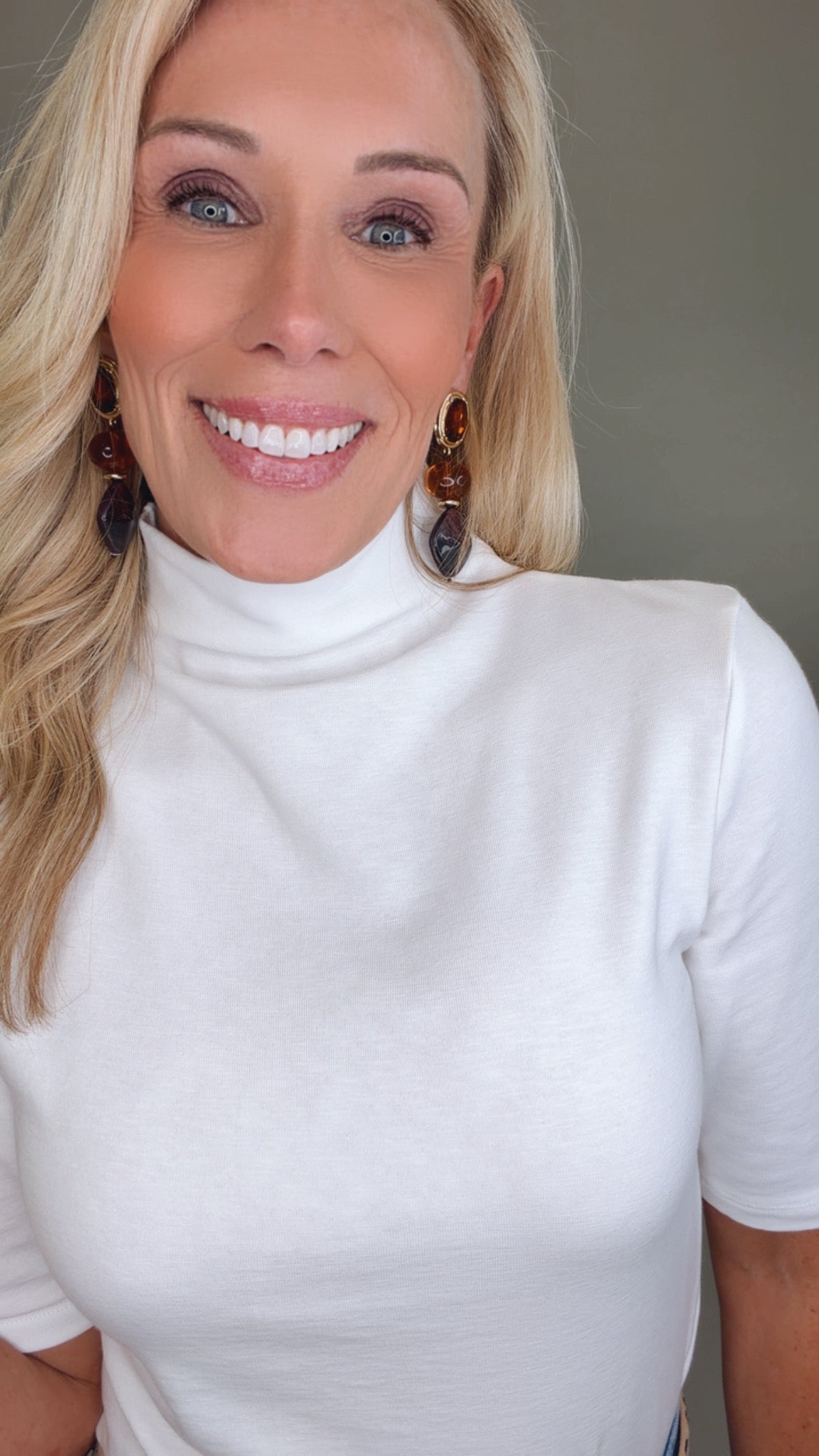 Capsule Closet Top (ivory)