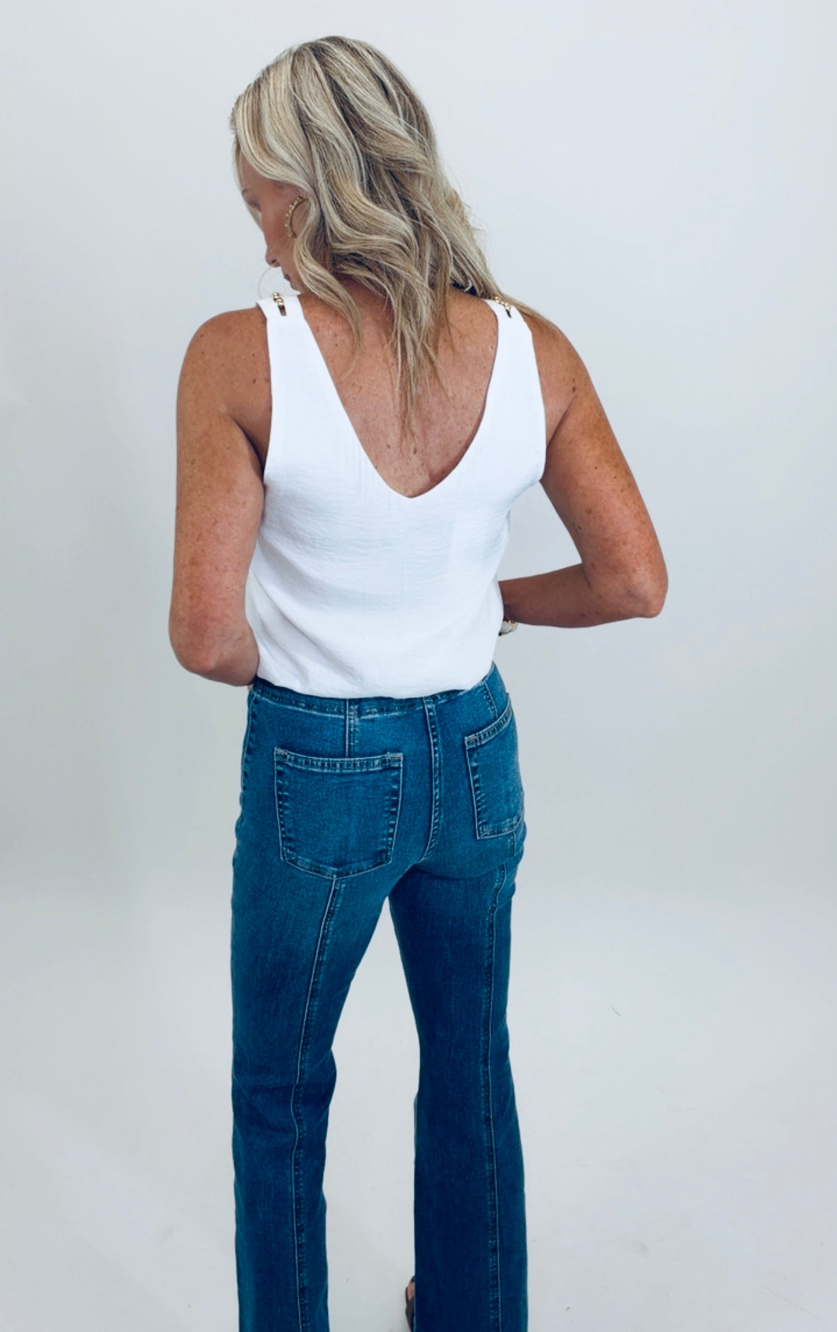 Stud Statement Tank (white)