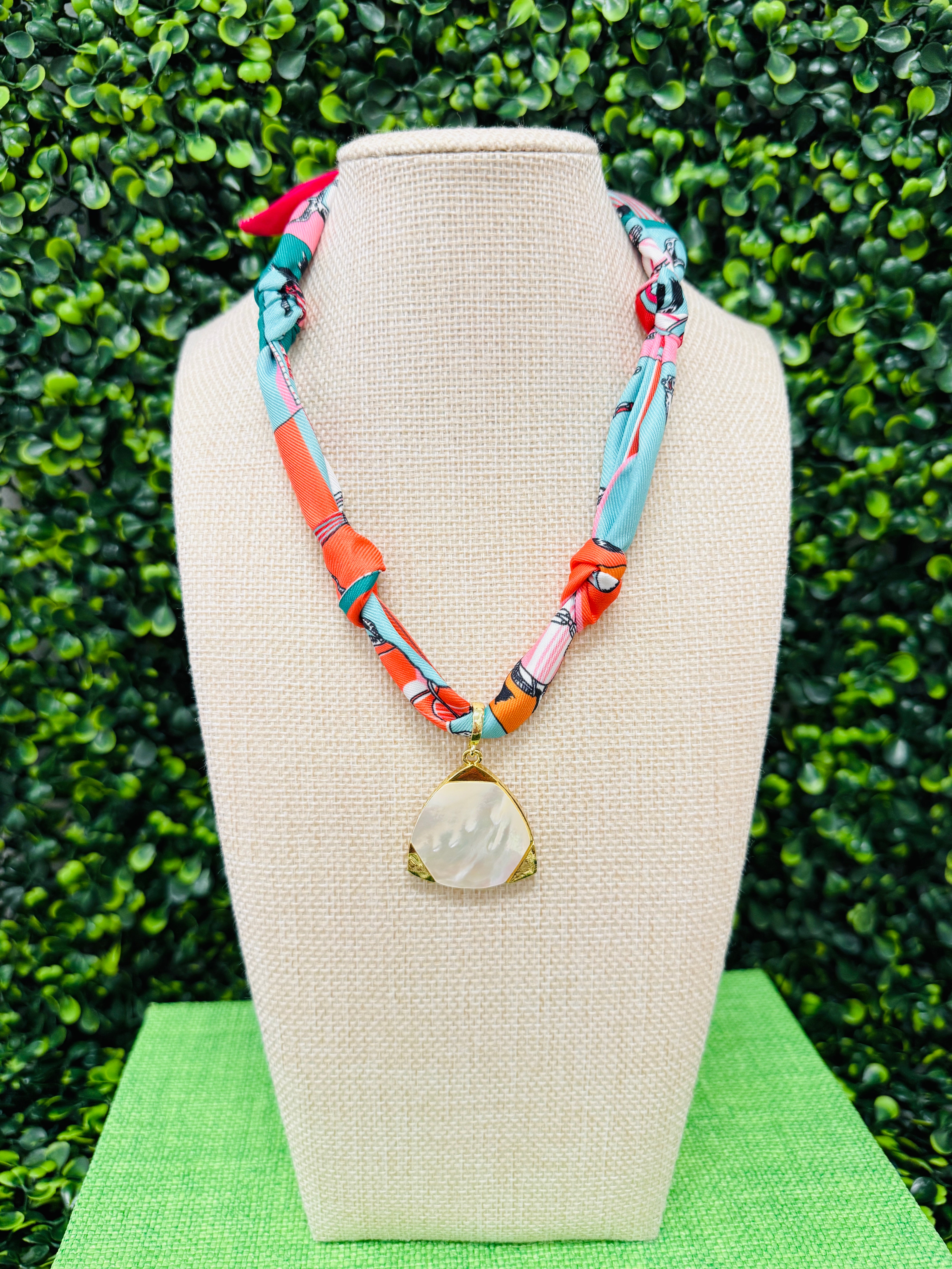 Charm Reins Scarf Necklace