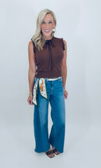 Chic Detail Top (brown)