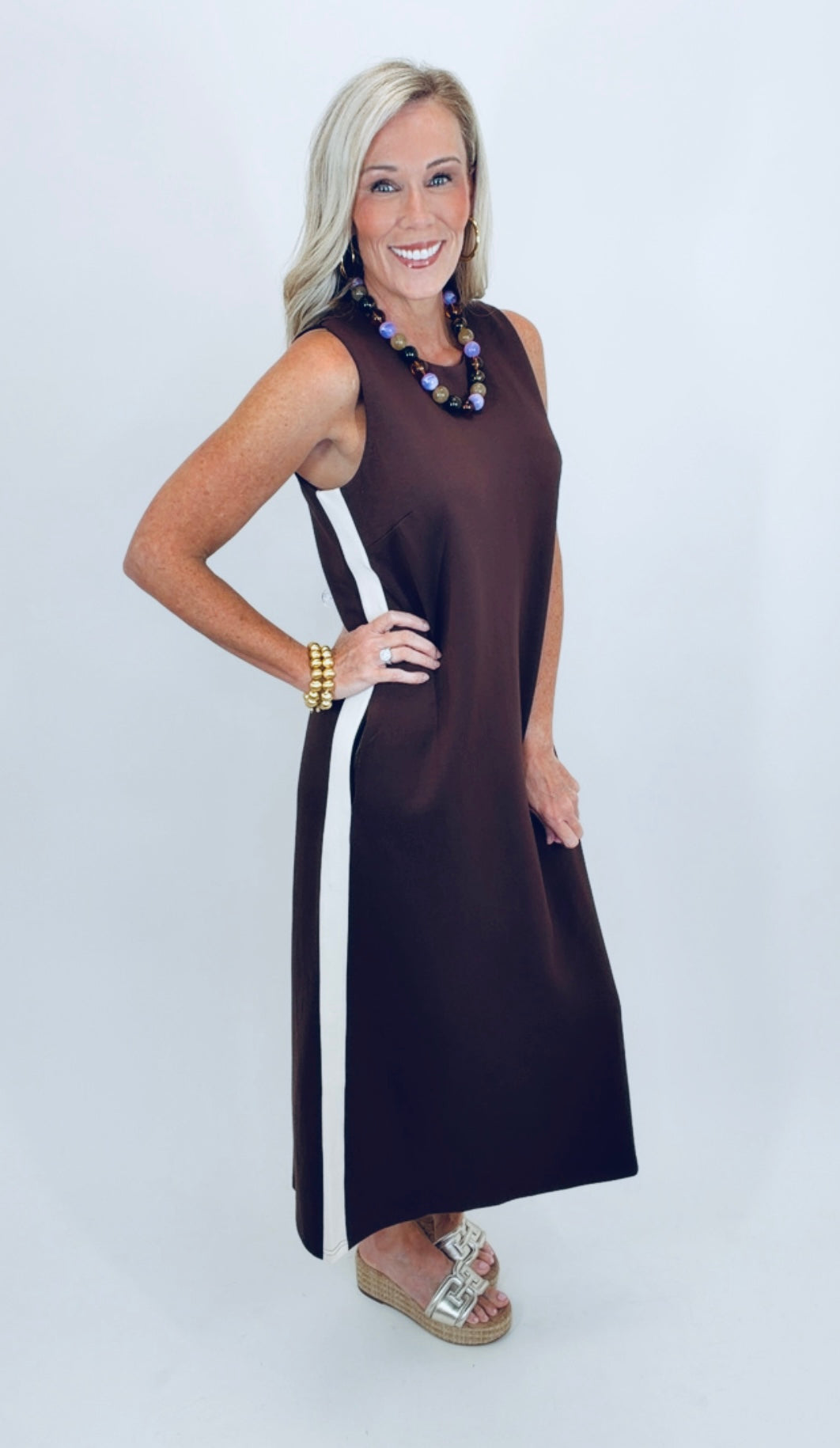 Side Hustle Dress (brown)