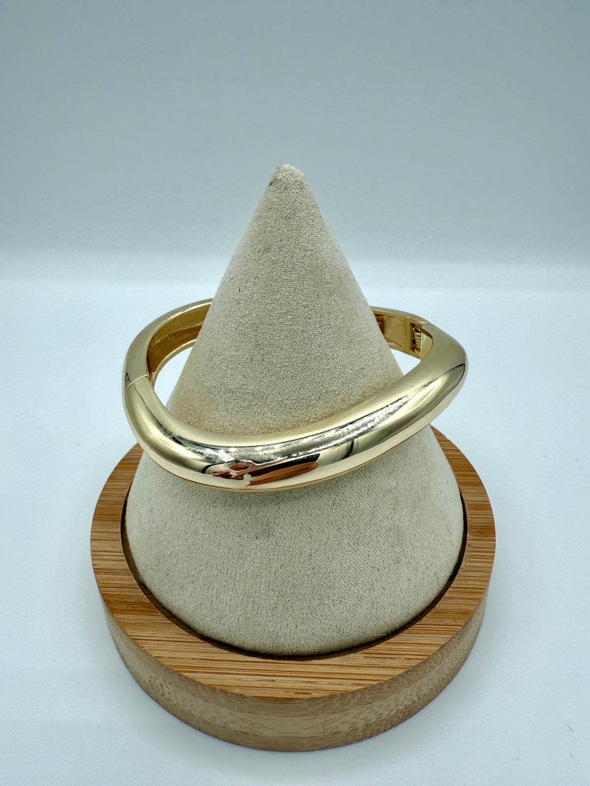 Halo Hinge Bangle