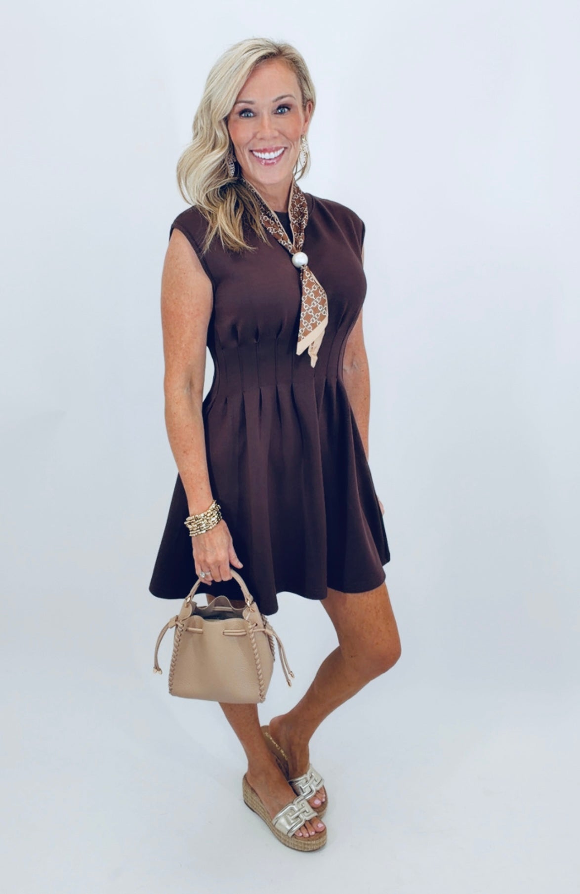 Take Shape Dress (brown)