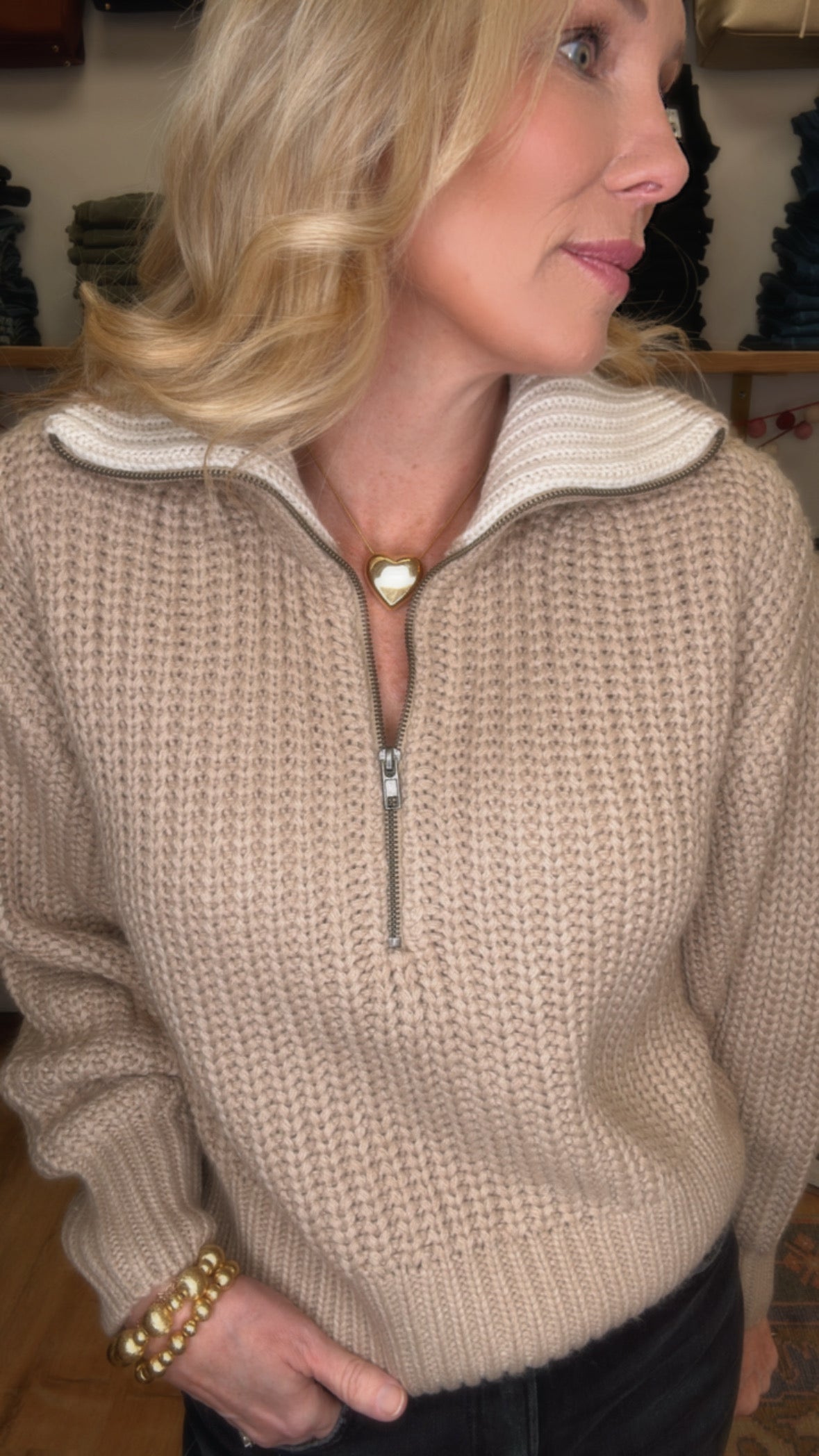 Lasinda Pullover