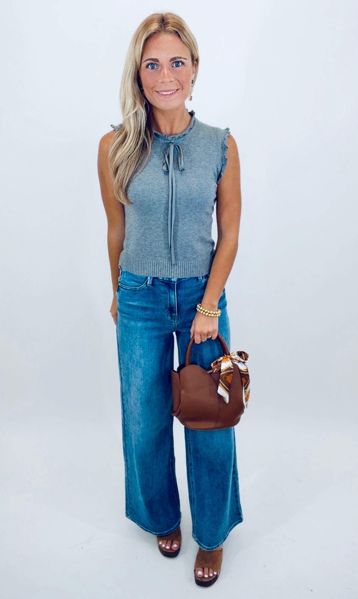 Chic Detail Top (grey)