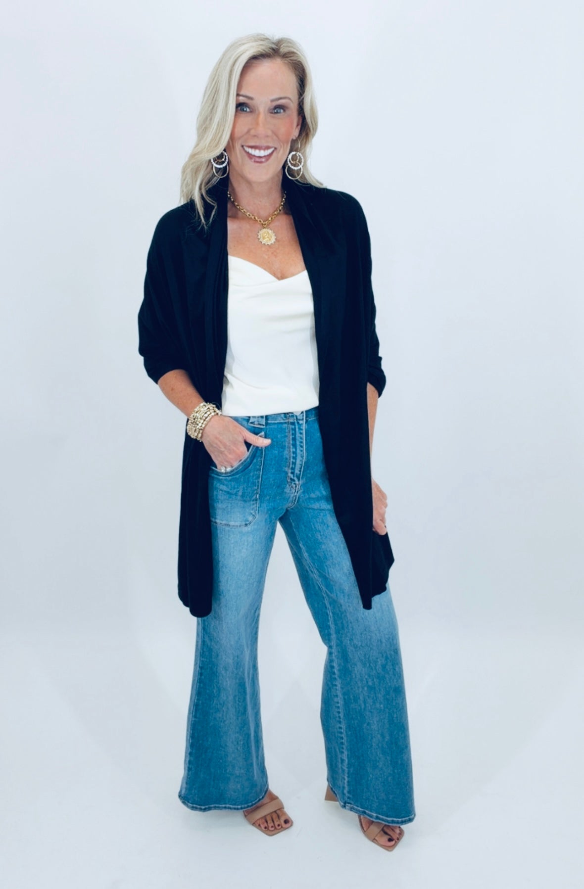 Collins Cashmere Blend Wrap  Description