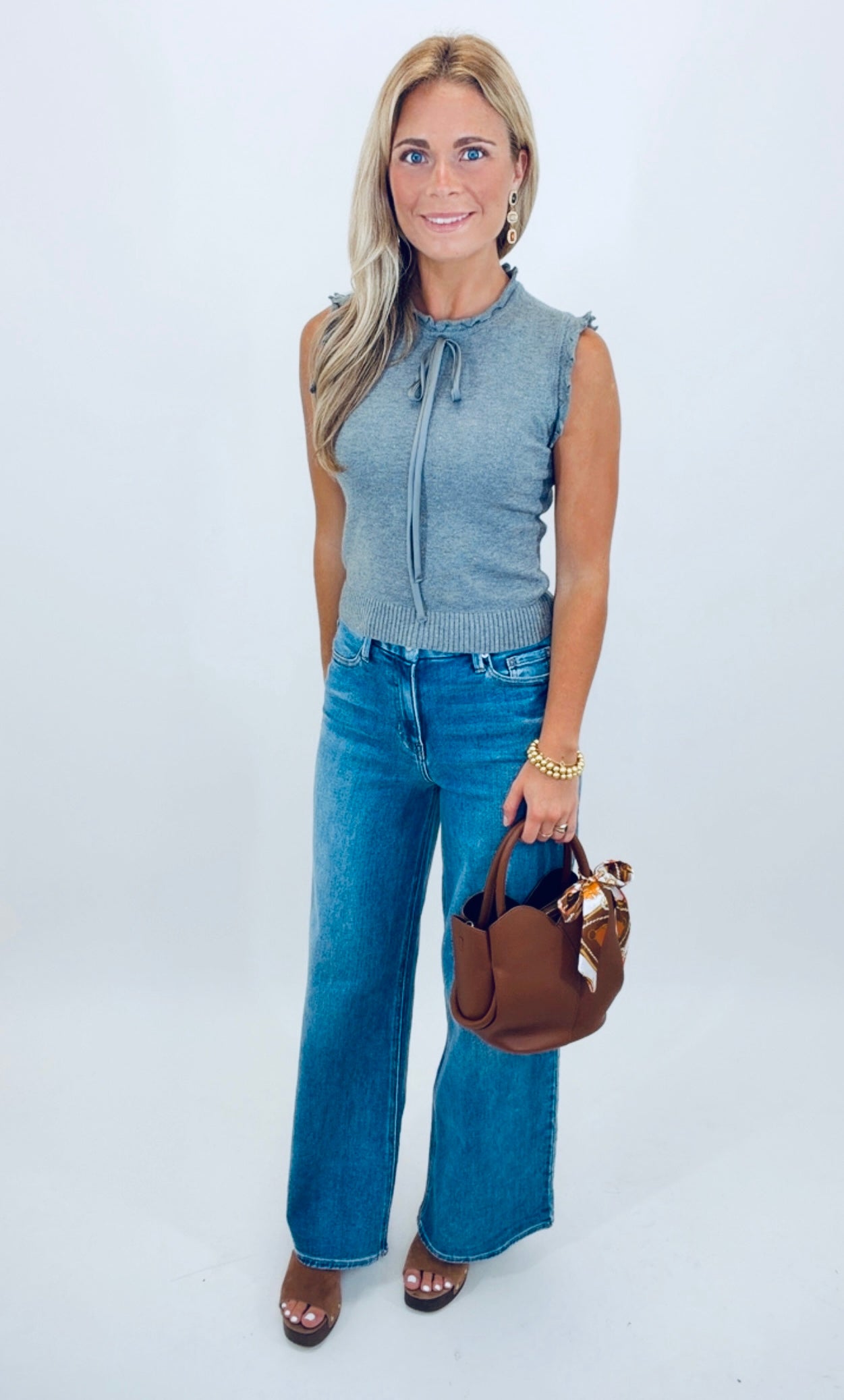 Chic Detail Top (grey)