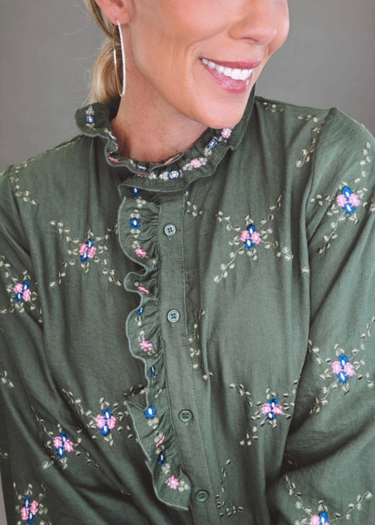 Blossom Hollow Top (olive)